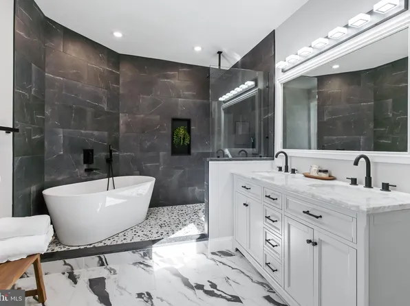 17 Ruby St, Lancaster, PA 17603