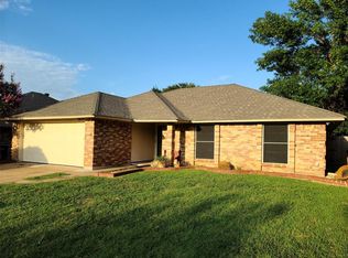 7617 Harmony Dr, Fort Worth, TX 76133