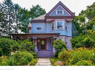 43 Fern St, Hartford, CT 06105