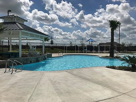 5th image of 12810 Pirate Bend Dr