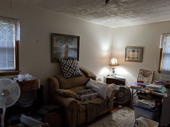 5th image of 106 Kingston Pl