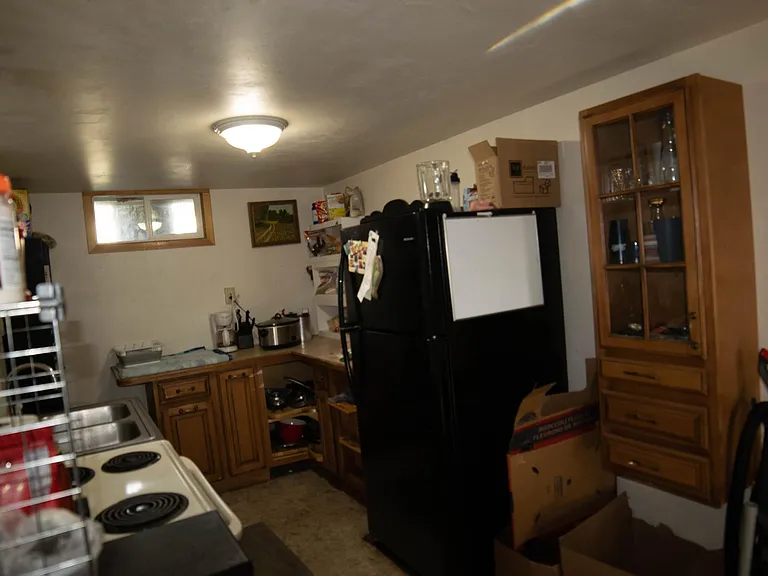 414 S 12th Ave — Photo 15