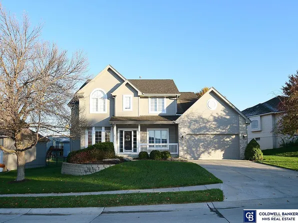 17058 Seward St, Omaha, NE 68118