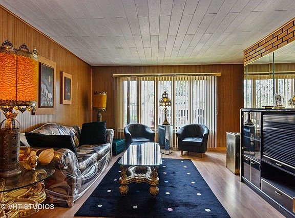 2nd image of 9423 S Saint Lawrence Ave
