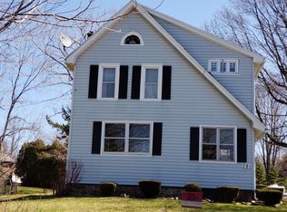 720 Holt Rd, Webster, NY 14580