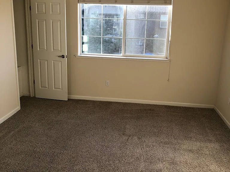 Luxe Ripon Apartments — Photo 14