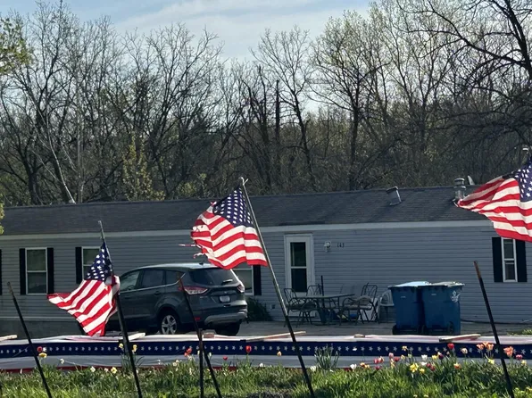 143 N 500 W, Valparaiso, IN 46385