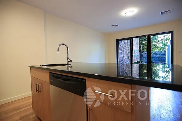 Rented by Oxford Property Group | media 23