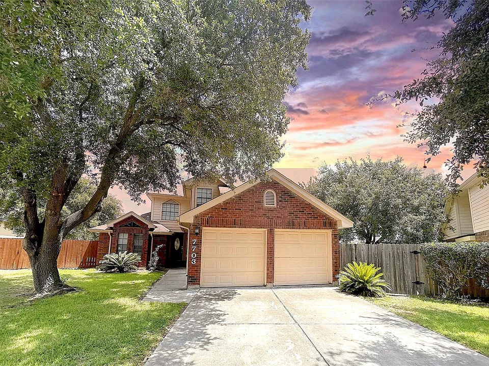7703 Valera Ln
