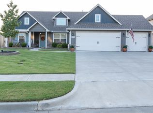 10216 S 232nd Ave E, Broken Arrow, OK 74014