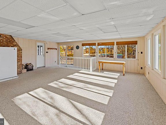 4th image of 4945 Tall Oaks Dr