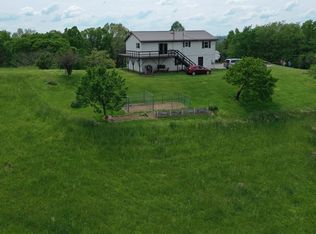 105 Trace Frk, Gandeeville, WV 25243
