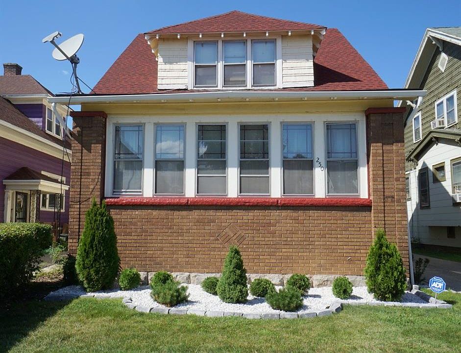 1st image of 250 Brunswick Blvd