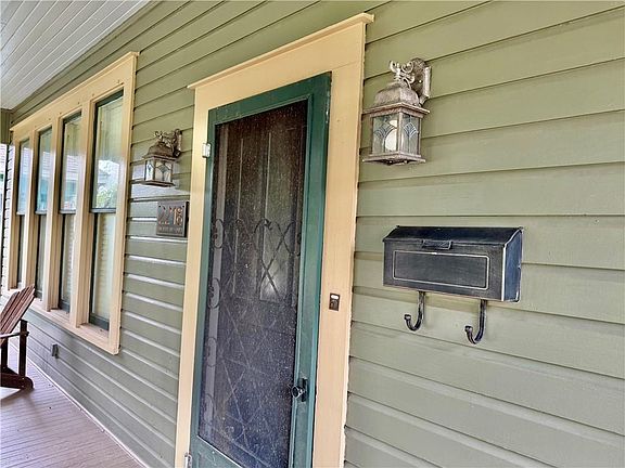 5th image of 2218 Thornton Ct