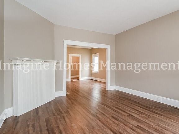 5th image of 1374 Gladys Ave #2