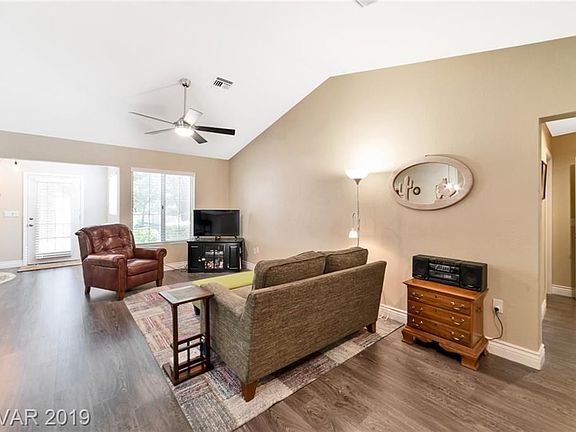 3rd image of 8556 Desert Holly Dr