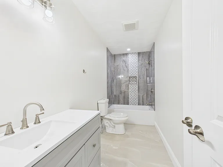 138 Camden Ave #2B — Photo 5