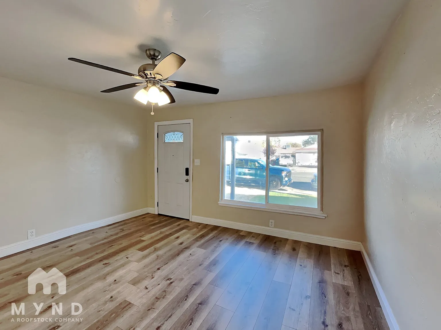 2 bed, 1.0 bath, 702 sqft, $1,625 — Photo 3