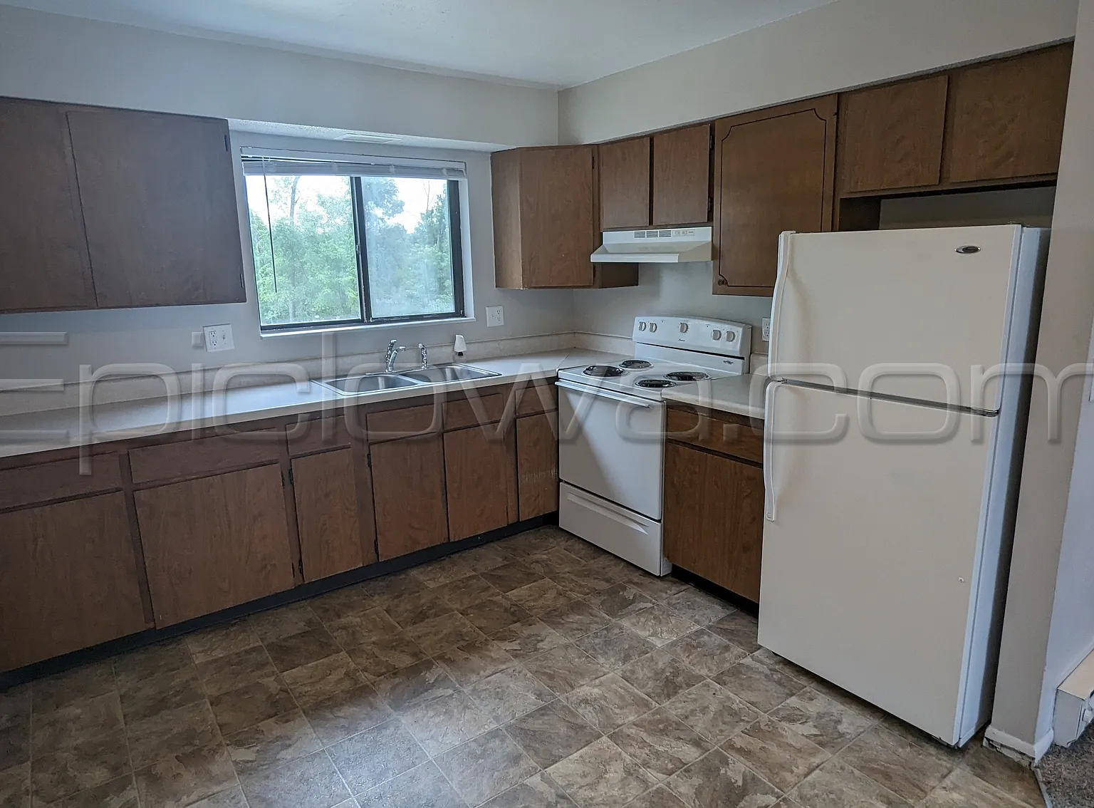 4009 Westover Rd SE - 3 — Photo 1
