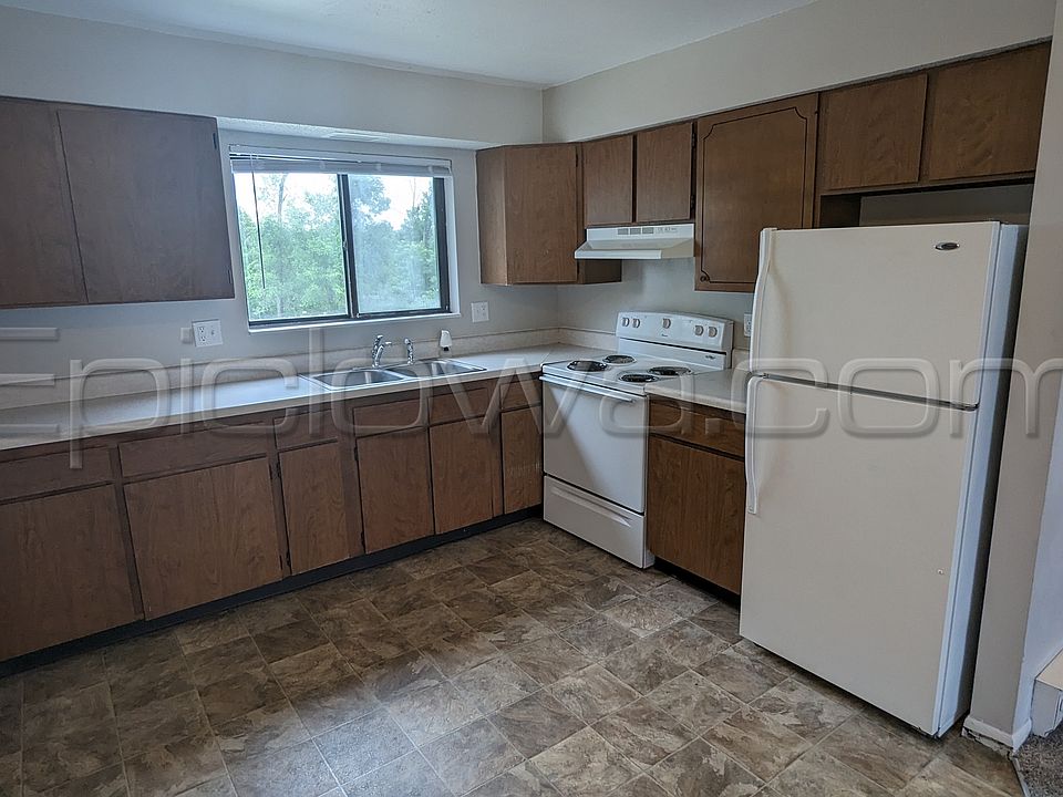 1st image of 4009 Westover Rd SE APT 3
