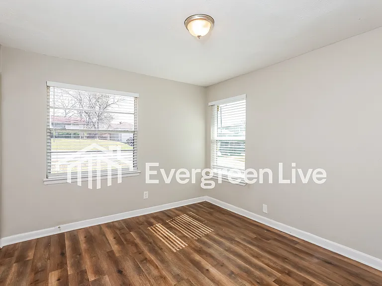 12125 Schroeder Rd — Photo 14