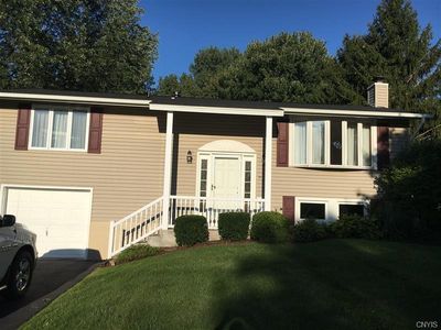 104 Briarhurst Ln, Camillus, NY, 13031