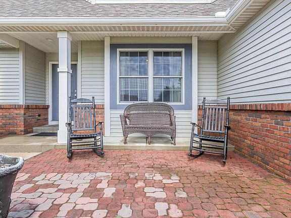 4th image of 13034 Acacia Dr