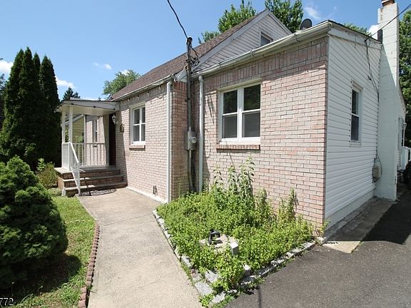4th image of 199 Finderne Ave