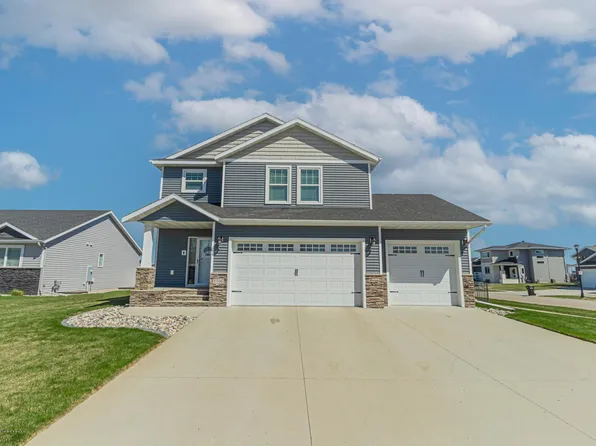1106 26th Ave W, West Fargo, ND 58078