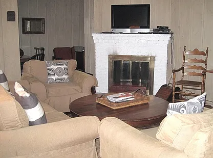 9 Towd Point Rd — Photo 11