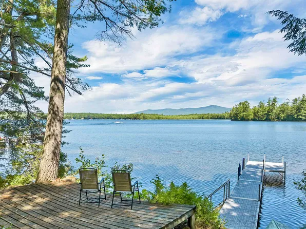 33 Museum Shores Road, Wolfeboro, NH 03894