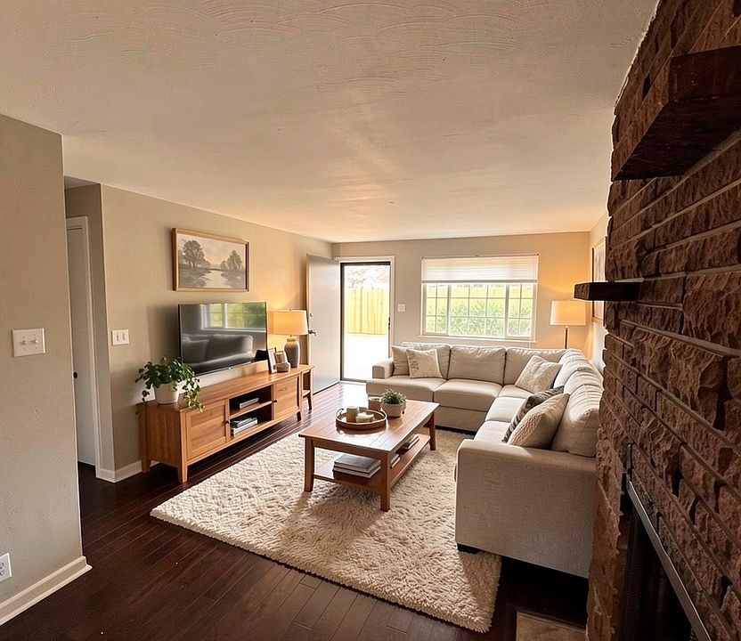 1st image of 10211 W 59th Pl #1