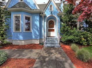 3011 NE Hancock St, Portland, OR 97212