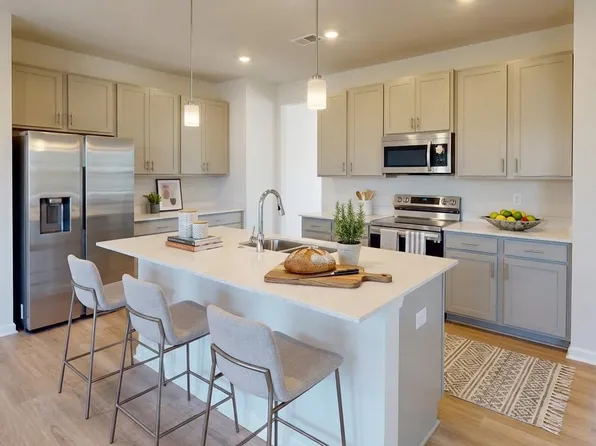 Quinn Residences at Snapping Shoals