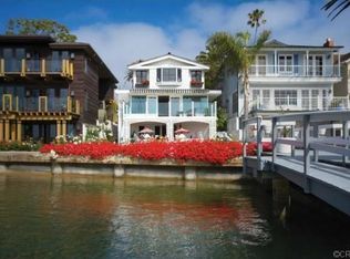 16 Bay Is, Newport Beach, CA 92661