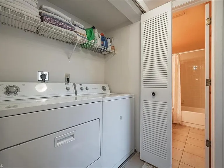 Full size laundry. Stocked linens, towels and supplies
