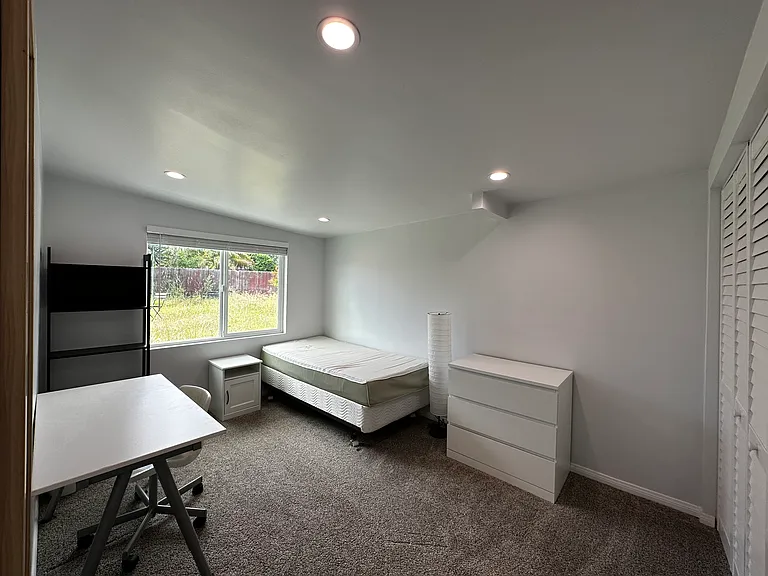 4558 Bannock Ave — Photo 5
