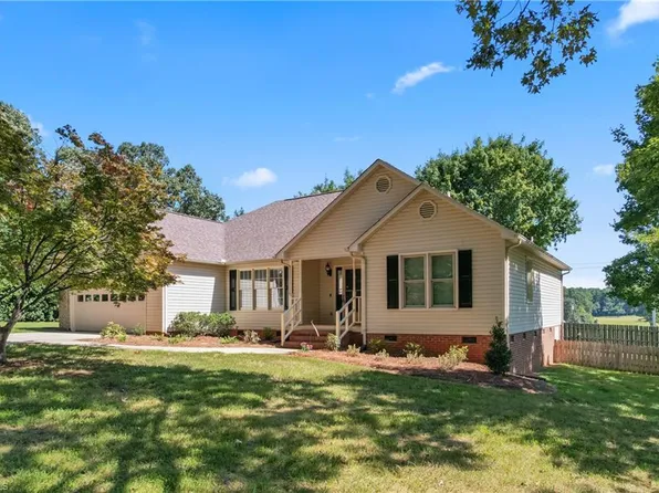 1706 Whitney Ln, Salisbury, NC 28146