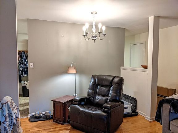 4th image of 413 Harriett Tubman Dr