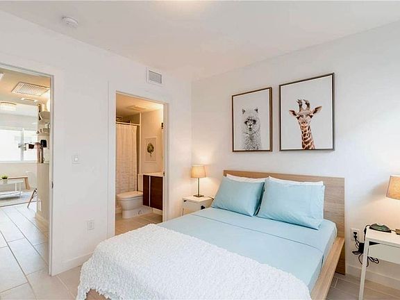 5th image of 740 Meridian Ave APT 14