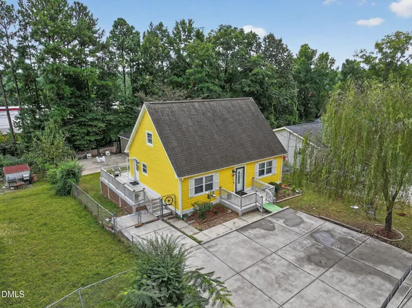 916 E Club Blvd, Durham, NC 27704