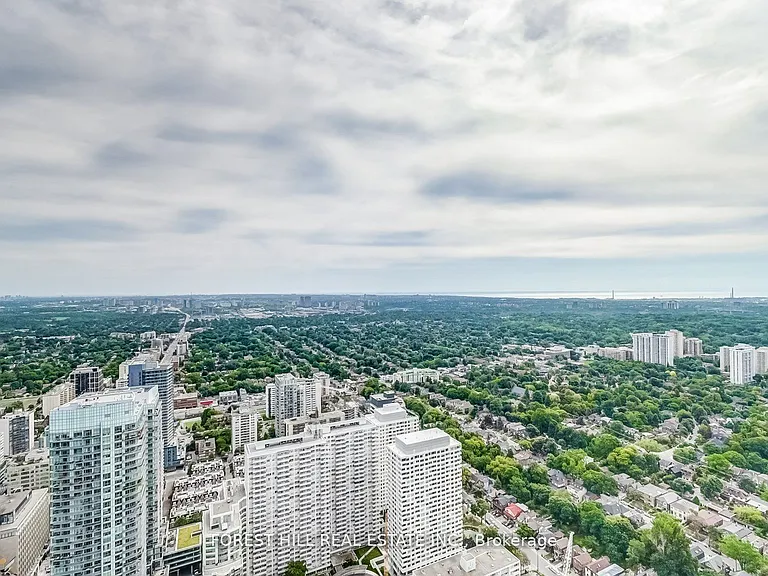 2221 Yonge St #5402 — Photo 30