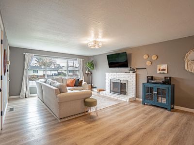 715 Ash St, Central Pt, OR, 97502