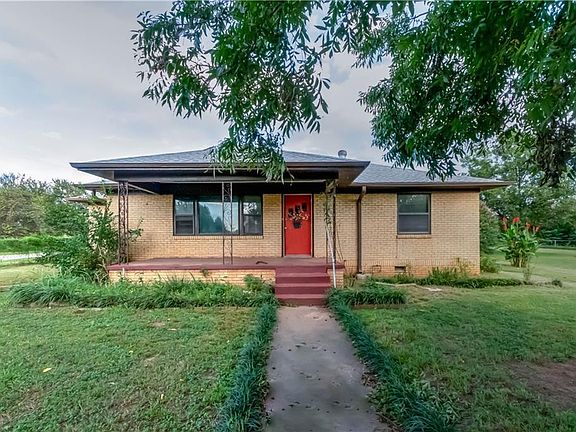 2nd image of 622 Lake Ave