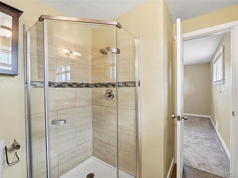 1275 W 4th Ave — Photo 23