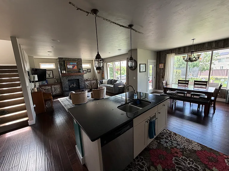 4871 Alpha Dr — Photo 4