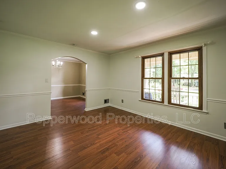 18 Brookland Ct — Photo 3
