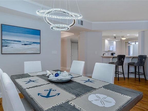 5th image of 11 San Marco St APT 1007