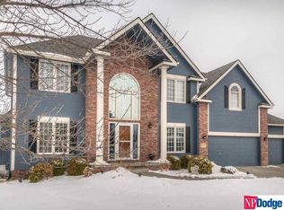 18710 Emiline Cir, Omaha, NE 68136