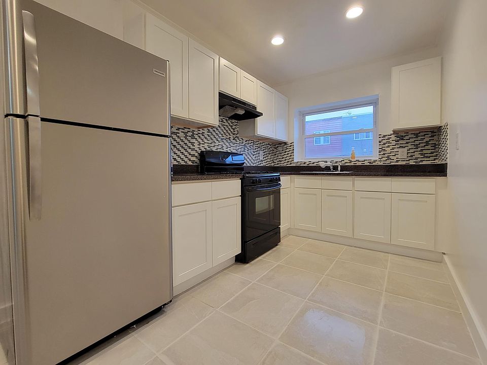 1st image of 1358 E 58th St #1